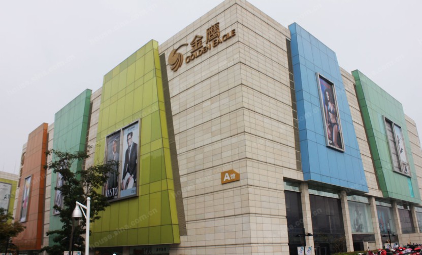 西平金鹰奥莱城